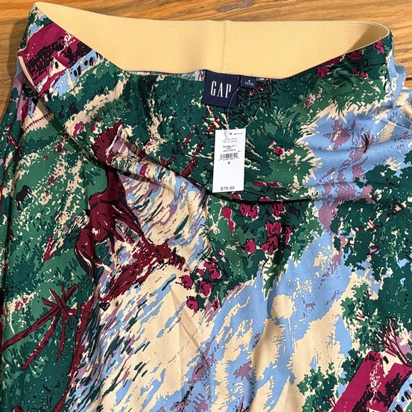 GAP Green Scenic-Print (Farm, barn, horse)Maxi Skirt with Blue and Cream Accents - Picture 3 of 5